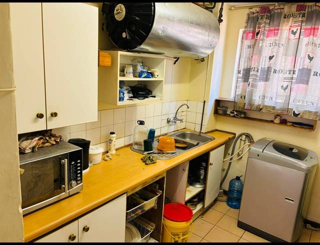 3 BEDROOM APARTMENT FOR SALE IN SUNNYSIDE